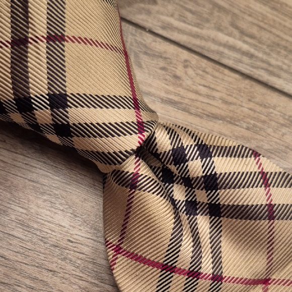 BURBERRY LONDON Italy Tan Beige Nova Plaid Pattern Mens Designer Silk Tie - Picture 1 of 6